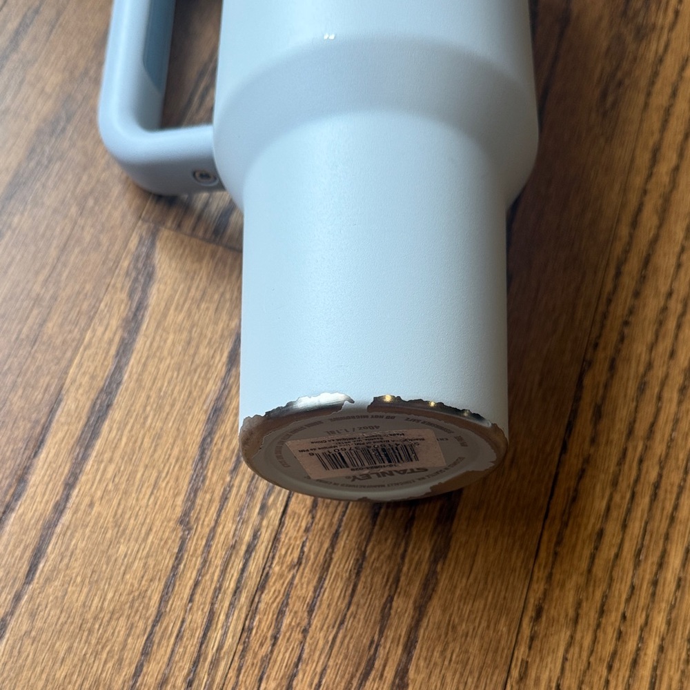 Stanley Classic Grey Travel Mug with Handle - Picture 6 of 8